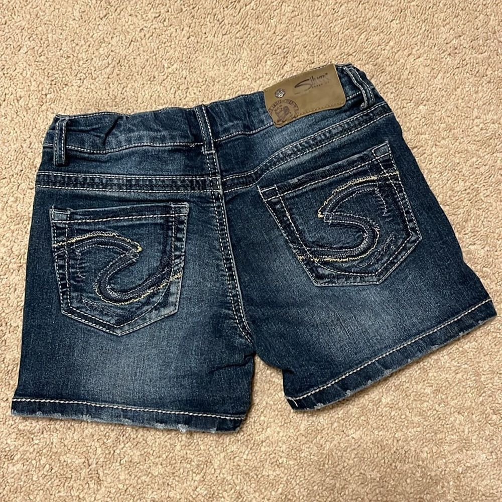 SILVER Girls Triple  5 Dark Wash Lacy Jean Shorts